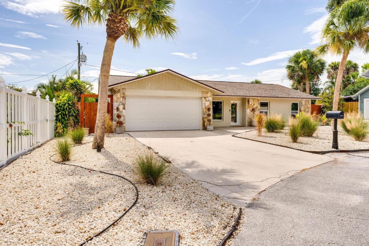 Nokomis Home With Screened Pool, 3 Mi To Beaches! Exterior foto